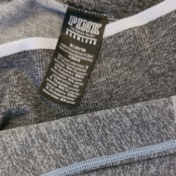 PINK Victoria's Secret Charcoal Leggings - Picture 3 of 12